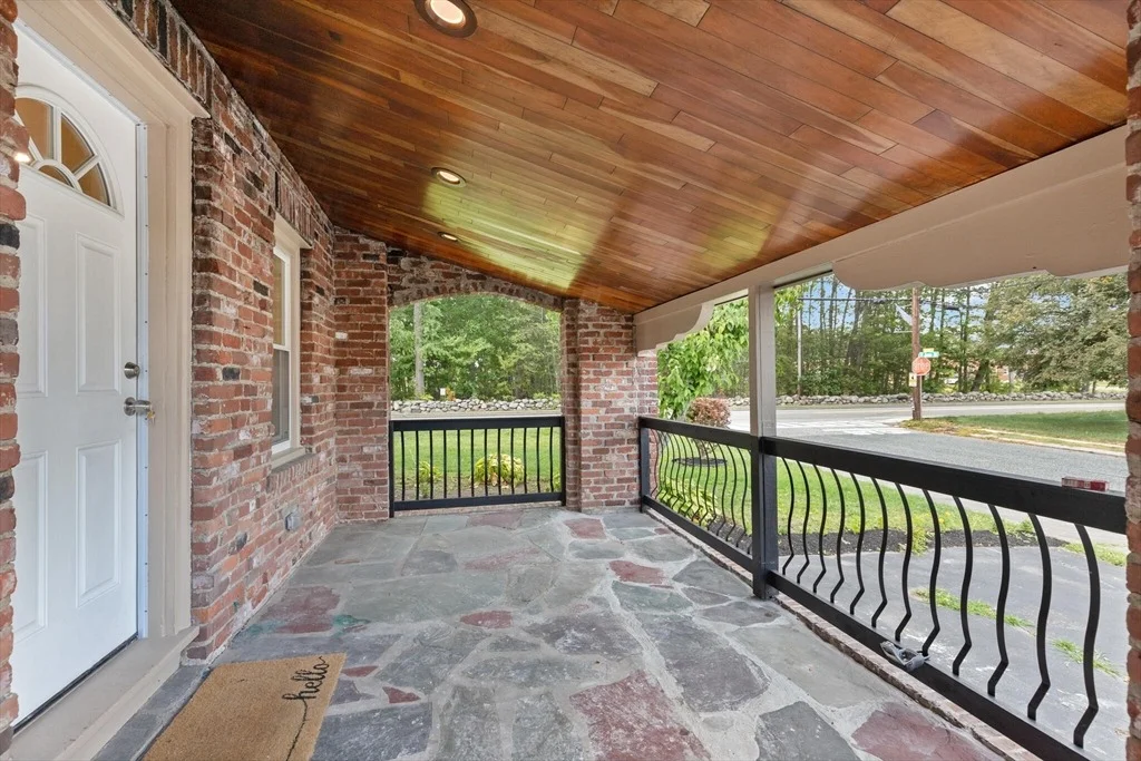 Photo of 129 Maple Ave