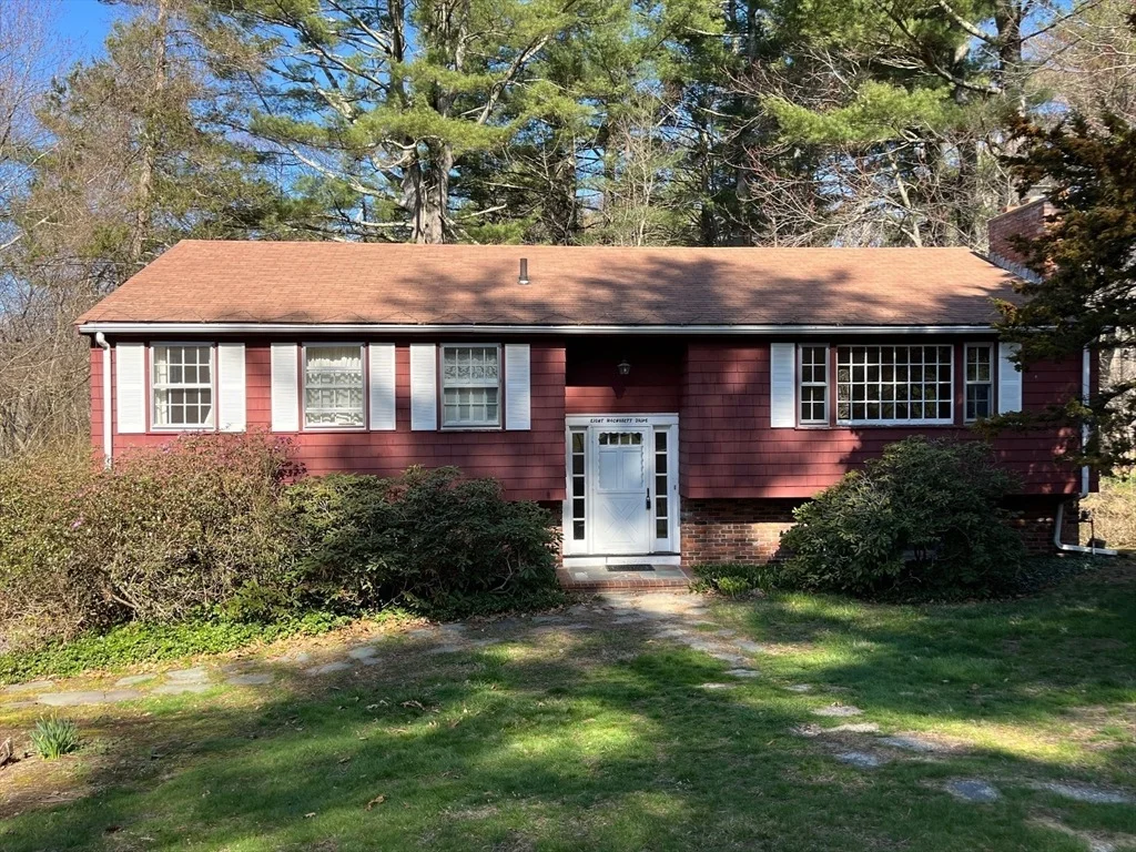 Photo of 8 Wachusett Drive