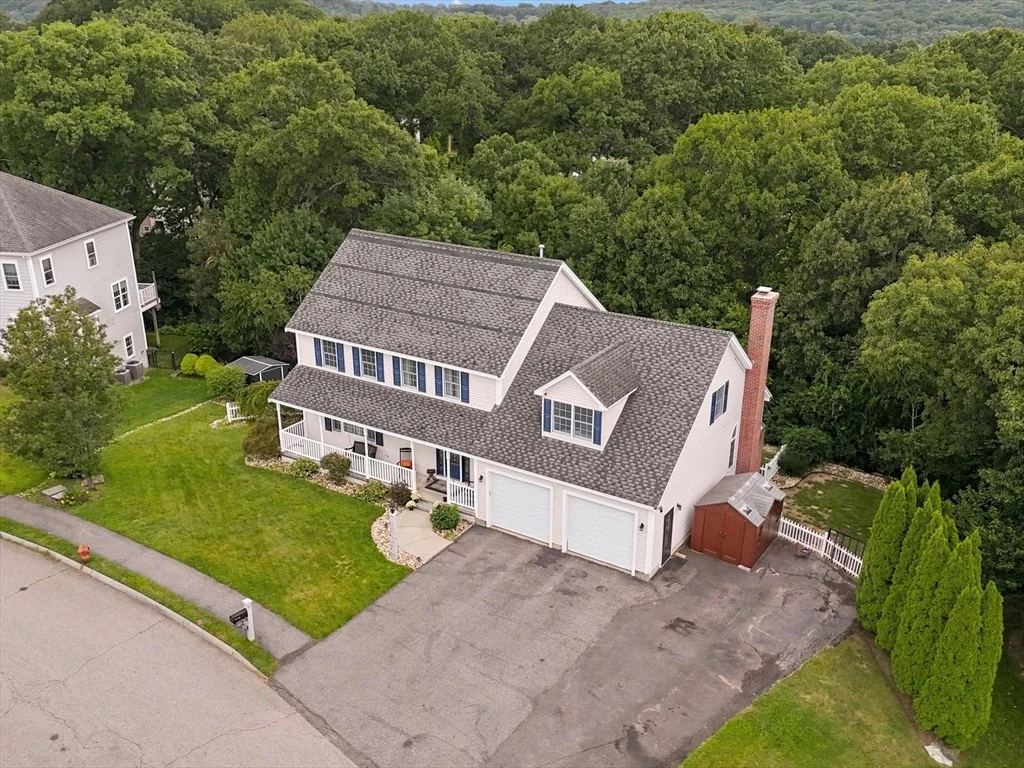 Photo of 33 Fairway Dr