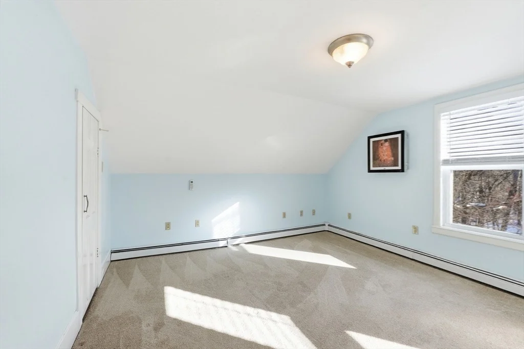 Photo of 4 Intervale Rd