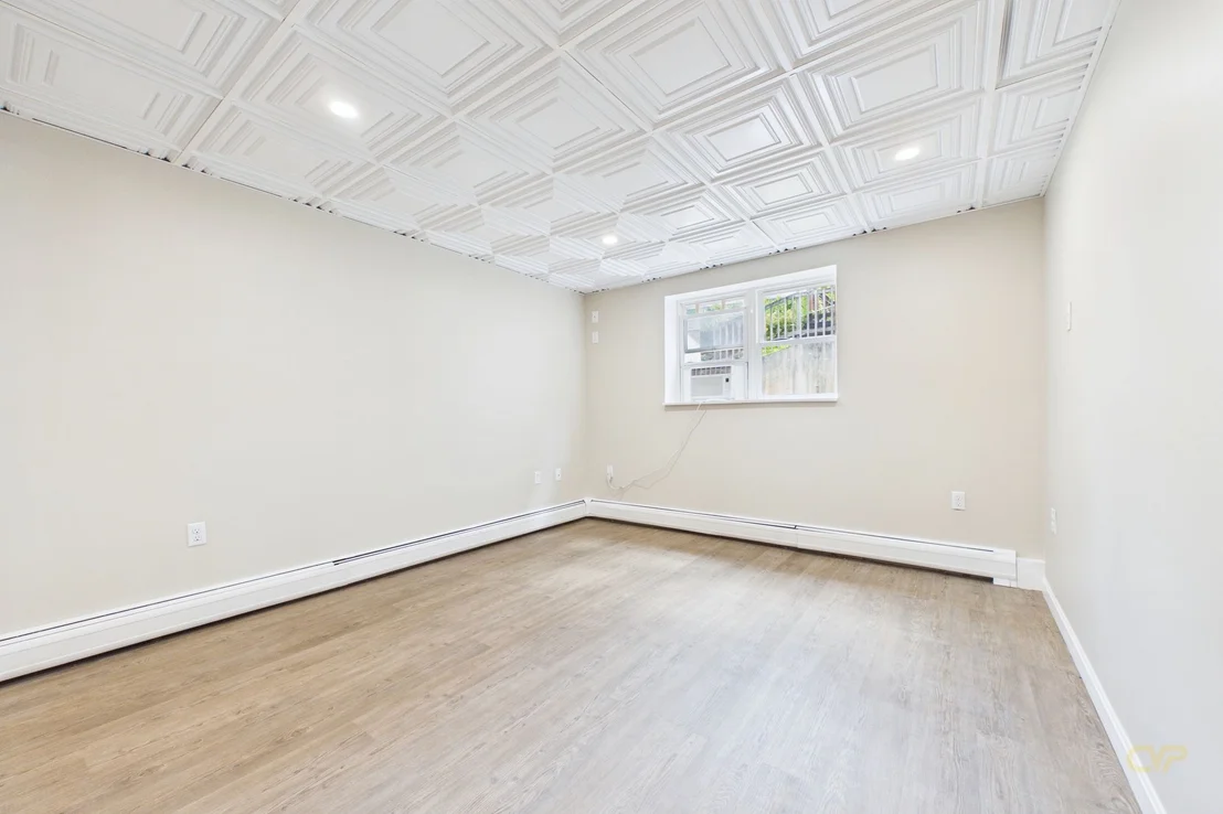 Photo of 102 Vestal St