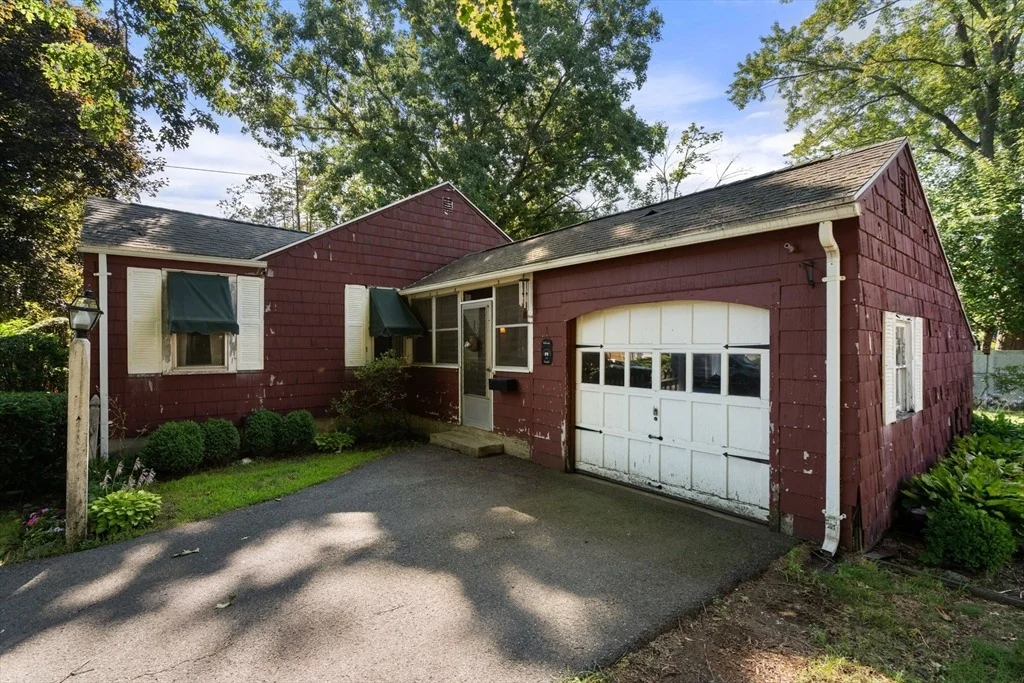 Photo of 69 Mohawk Dr