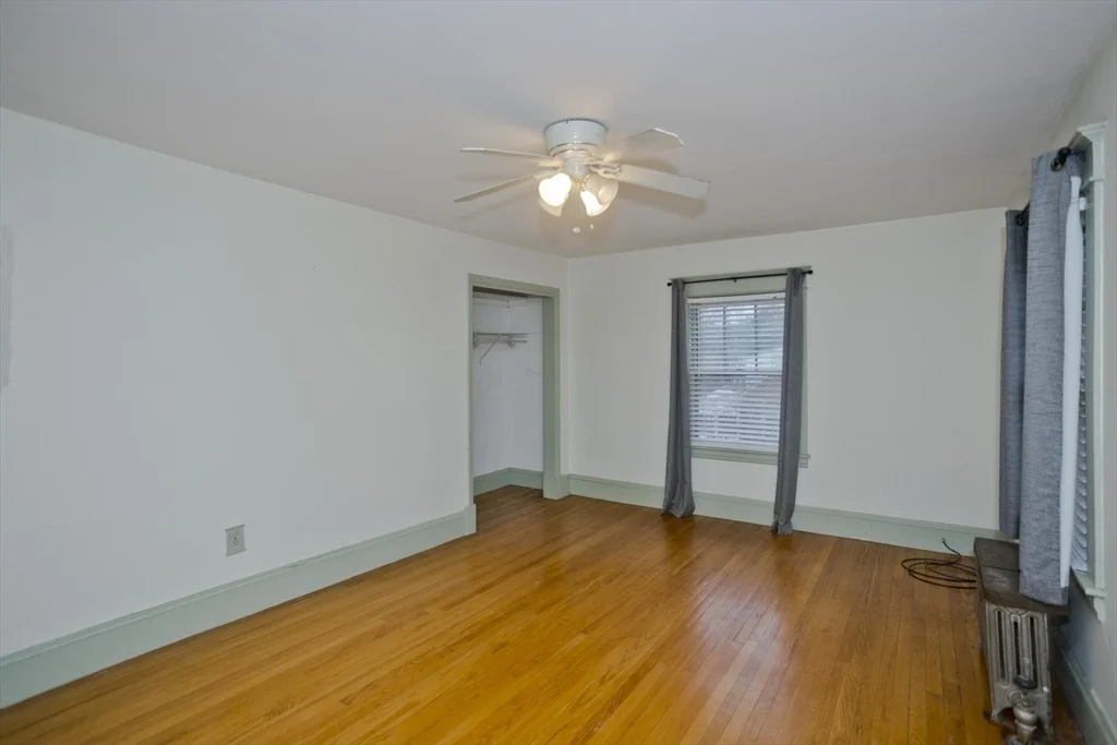 Photo of 29 Rhinebeck Ave