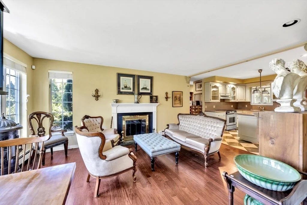 Photo of 50 Bayshore Dr