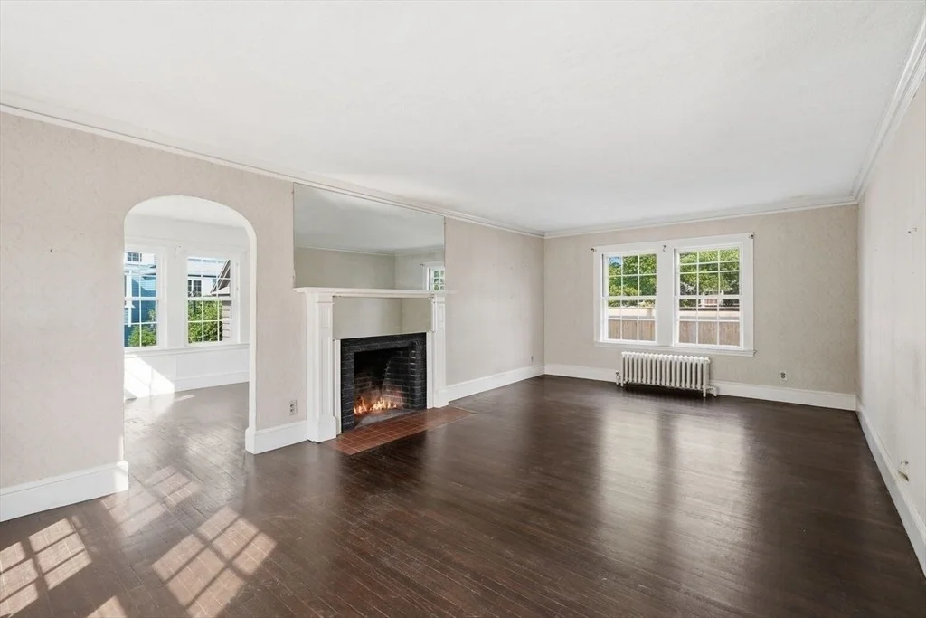 Photo of 7 Fales Rd
