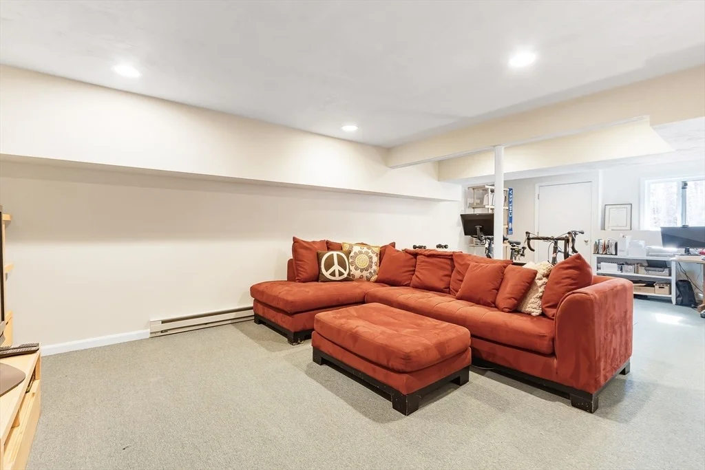 Photo of 6 Course Brook Ln