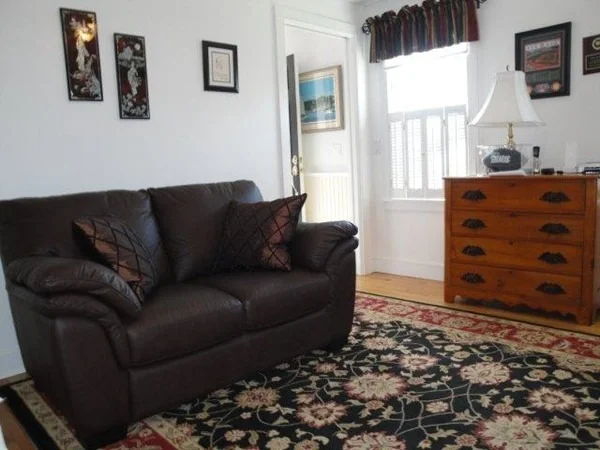 Photo of 35 Crown Grant Dr