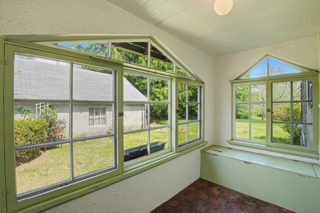 Photo of 2 Jeppson Avenue