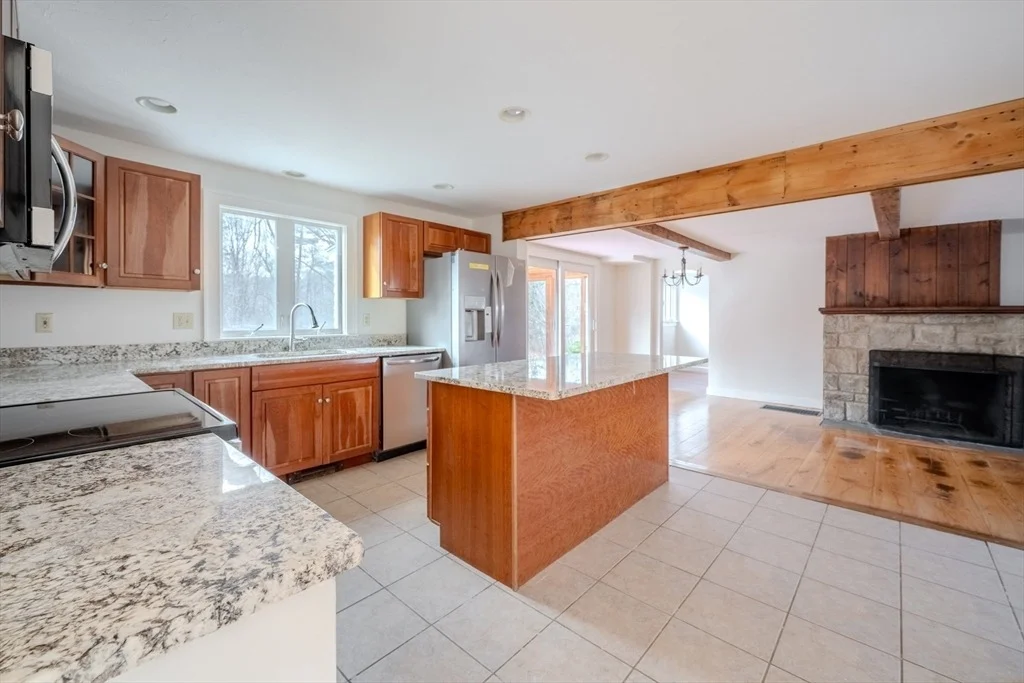 Photo of 563 Piper Rd