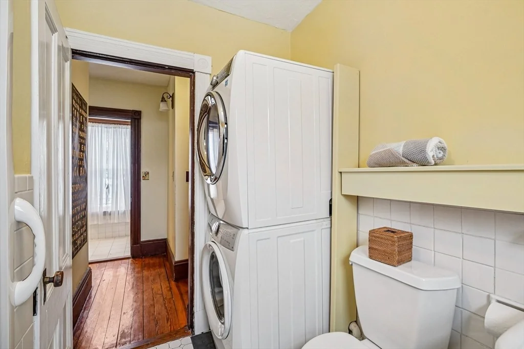Photo of 36 Winnemay St