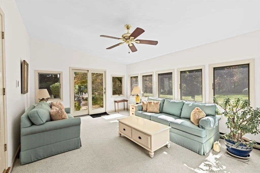 Photo of 28 Riverside Drive