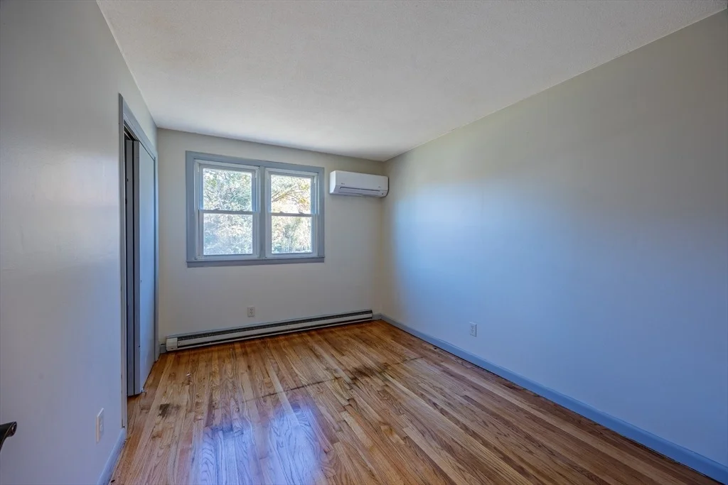 Photo of 8 Ridgeview Drive