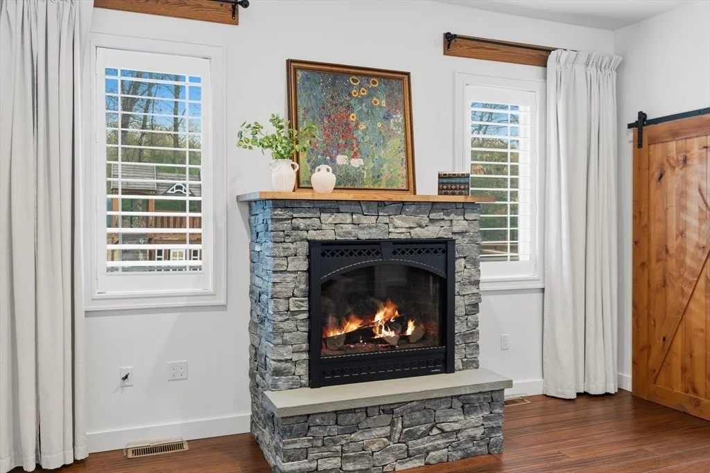 Photo of 158 Pinecrest Rd
