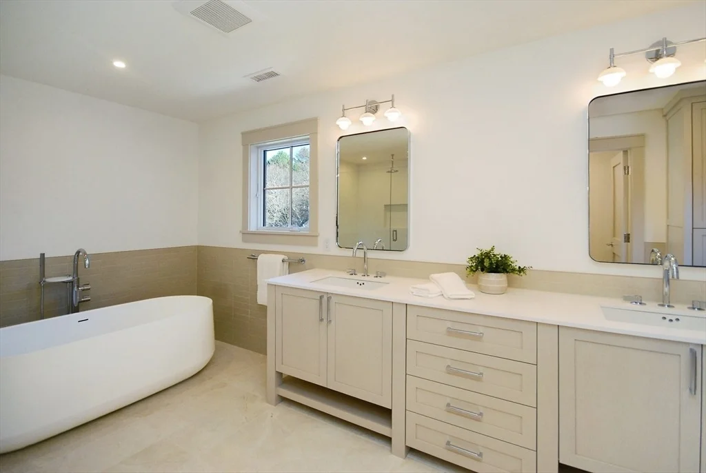Photo of 319 Pope Road