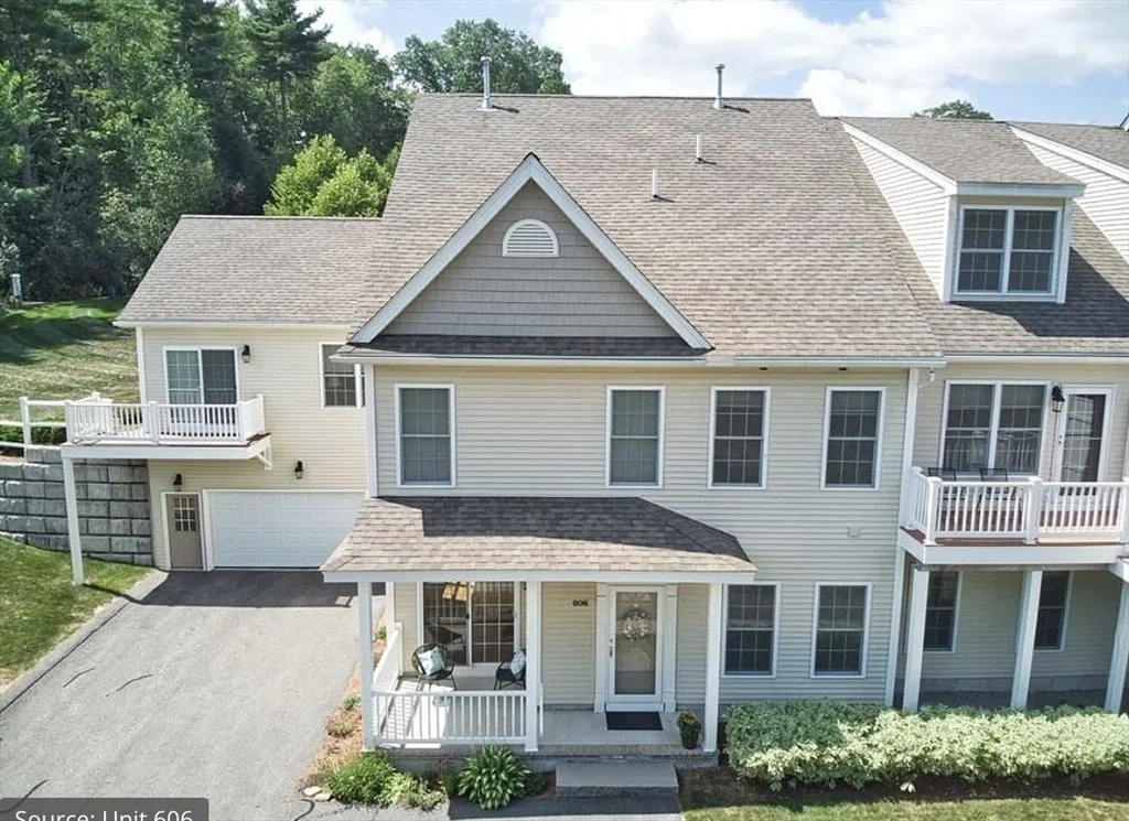 Photo of Unit 708 at 708 Autumn Ridge Dr