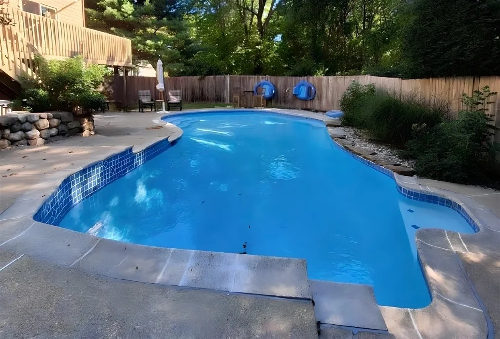 Photo of 12 Birch Ln