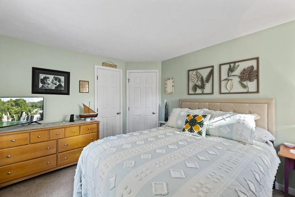 Photo of 100 Orchard Drive