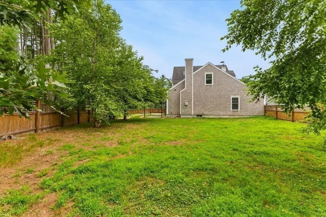 Photo of 22 Red Pine Ln