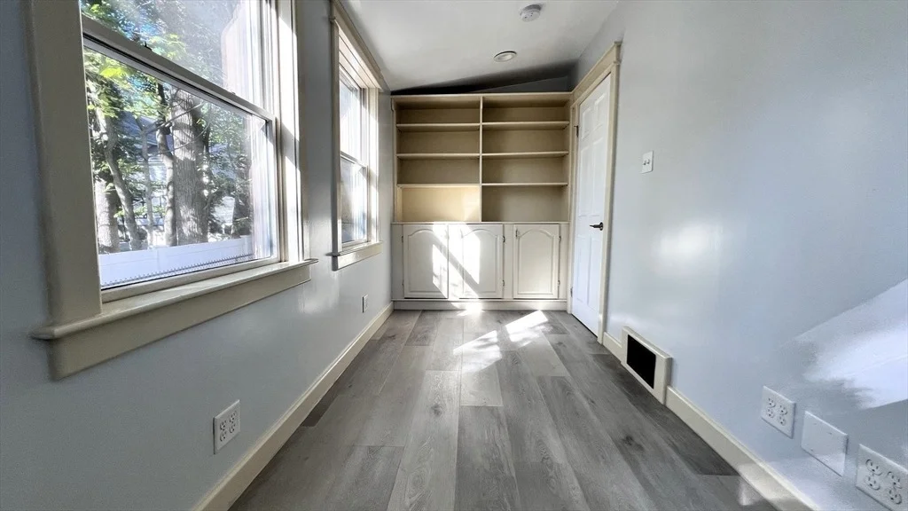 Photo of 6 Oakland Circle