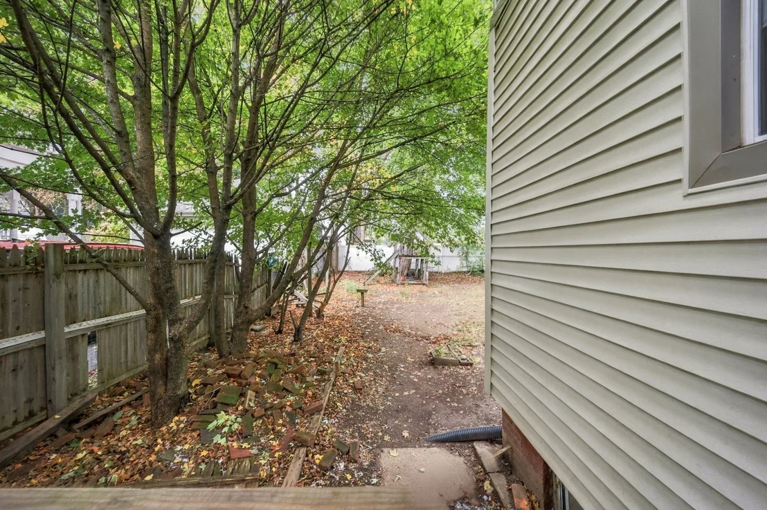 Photo of 30 Myrtle Ave