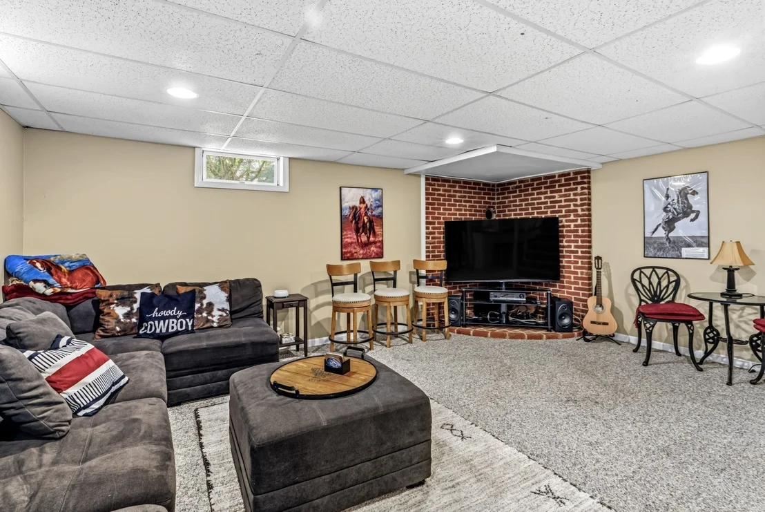 Photo of 28 Ashley Cir