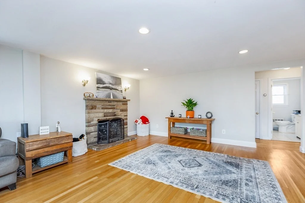 Photo of 52 Albemarle Ave.