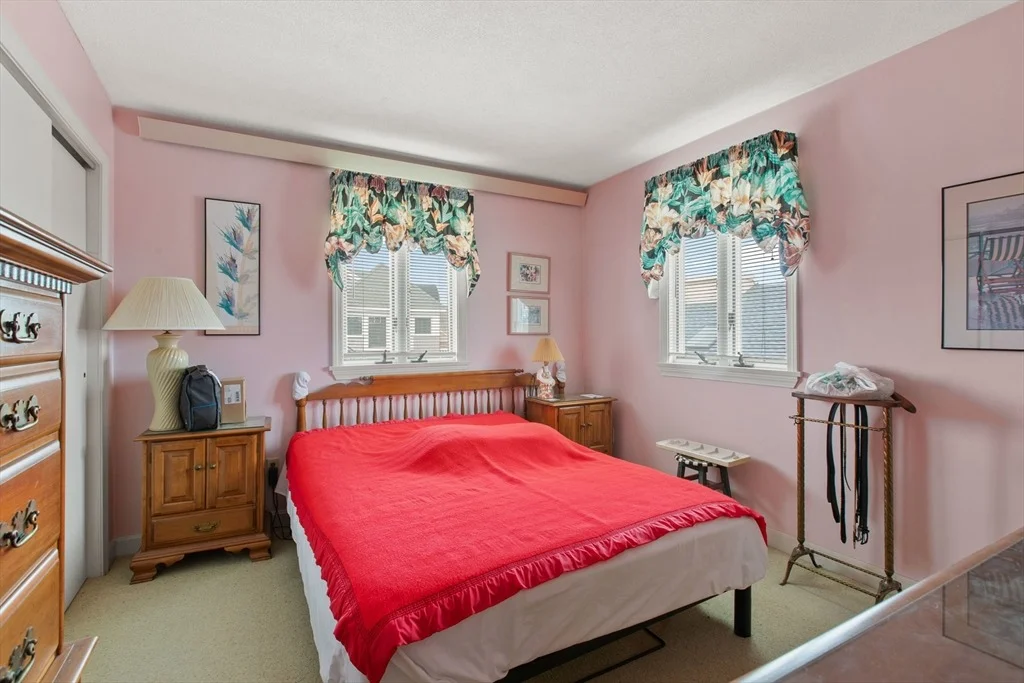 Photo of 6 Brewsters Ln