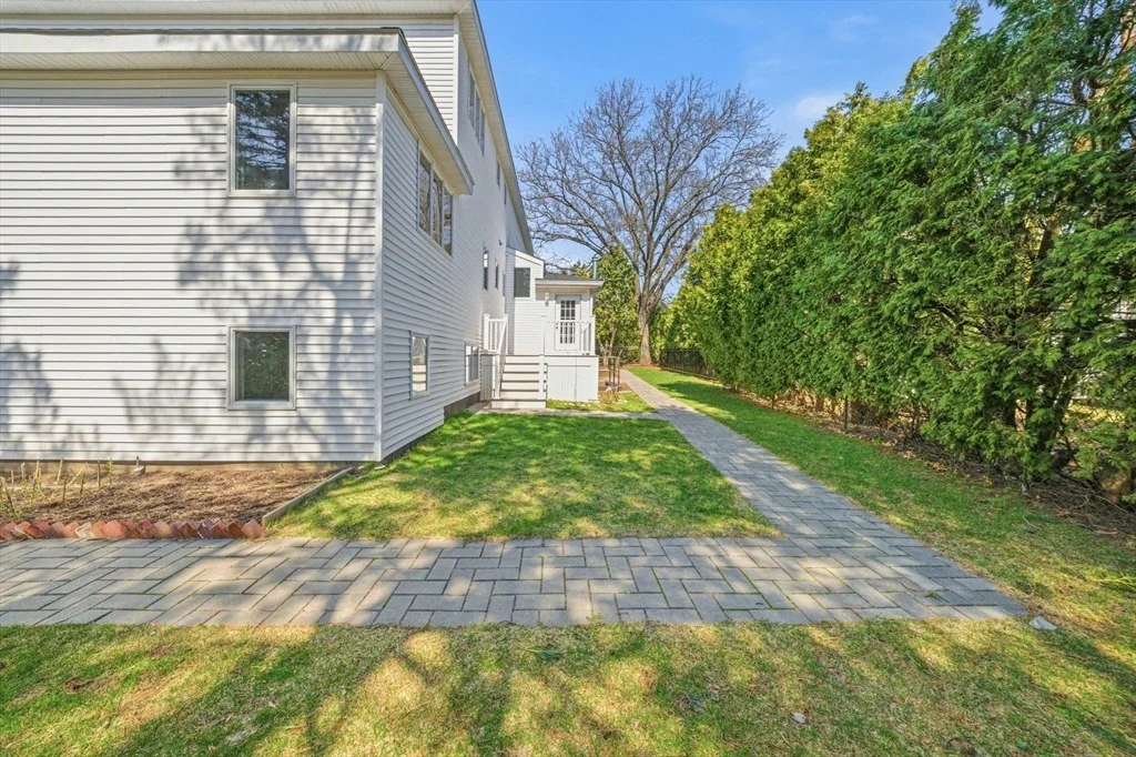 Photo of 124 Deborah Rd