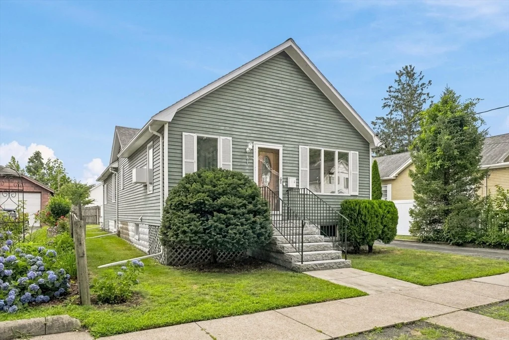 Photo of 32 Glendale Ave