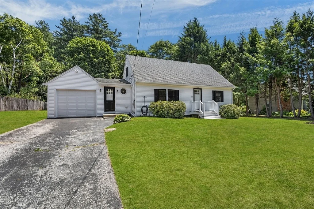 Photo of 5 Squire Ln