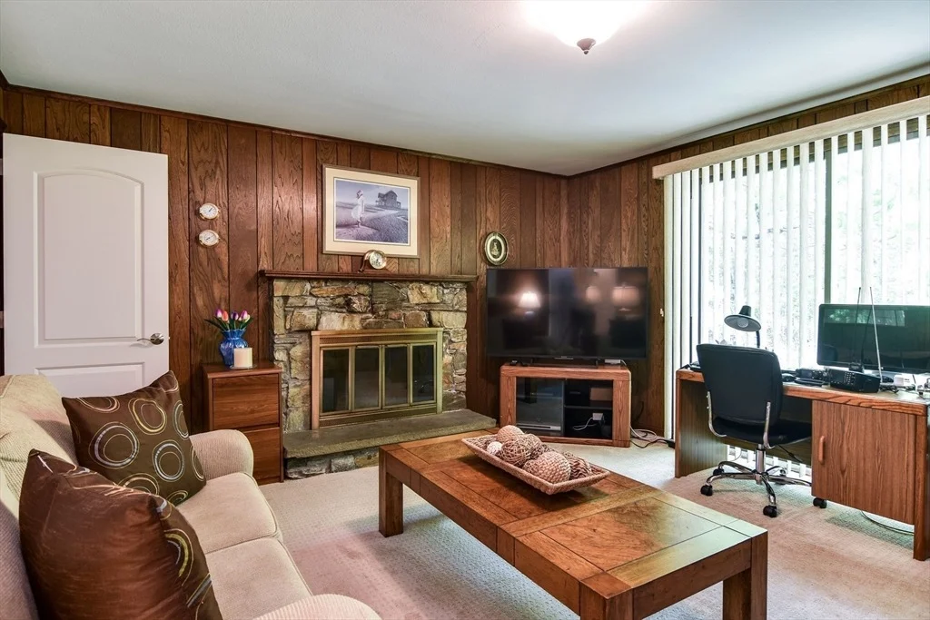Photo of 38 Stagecoach Dr