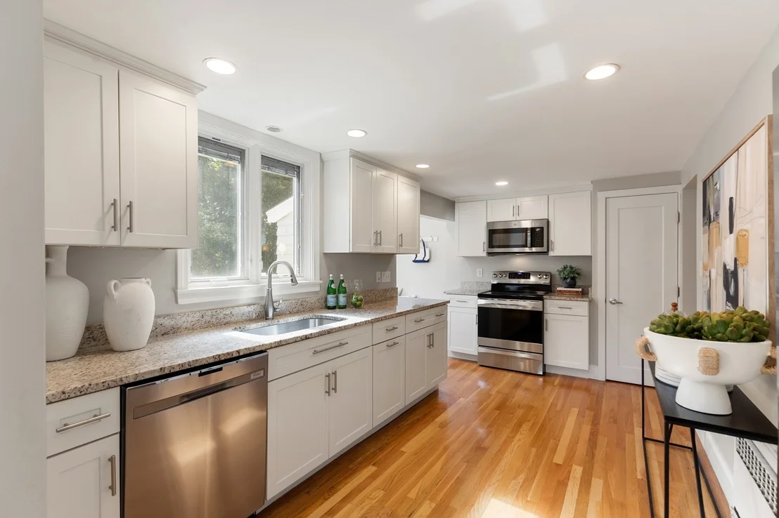 Photo of 11 Stratham Rd