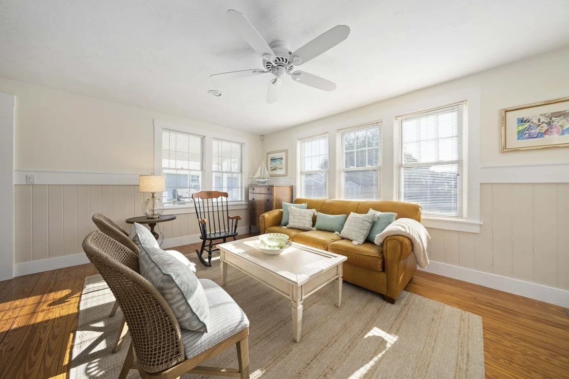 Photo of 117 Manomet Ave.