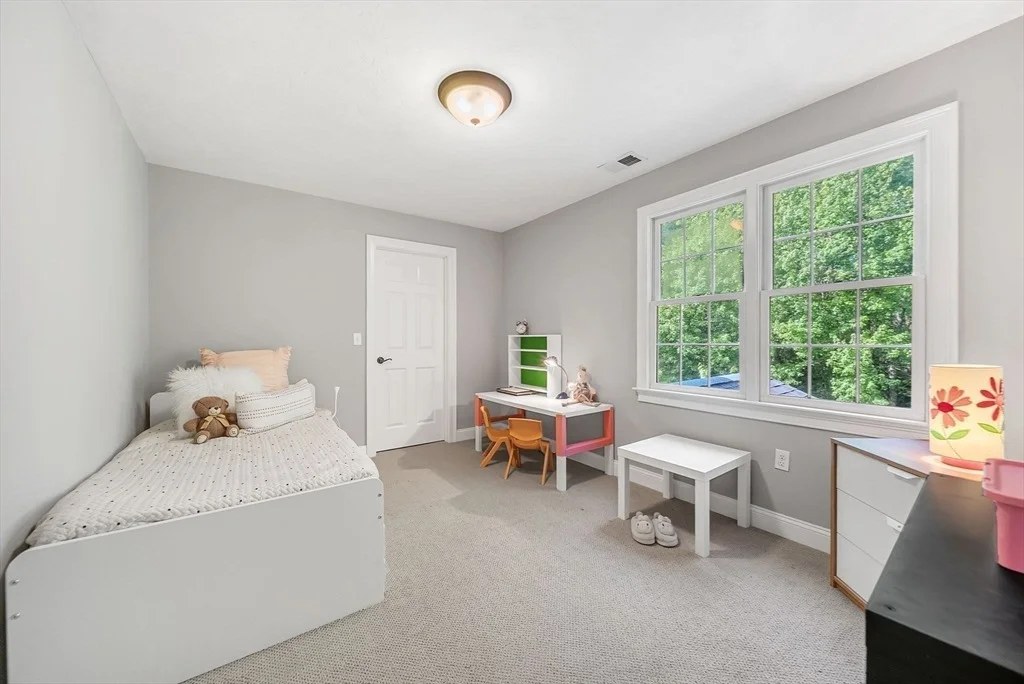 Photo of 1125 Burroughs Rd