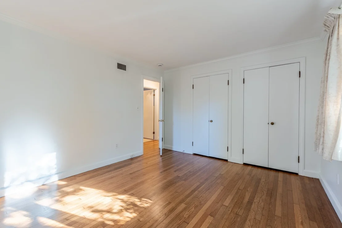 Photo of 18 Dana St