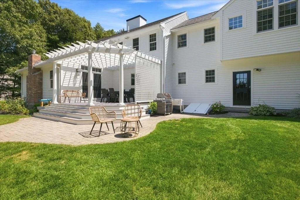 Photo of 37 Fox Den Rd
