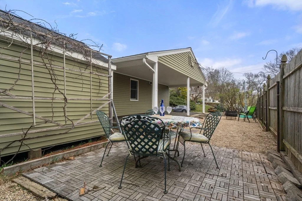 Photo of 15 Martindale Rd