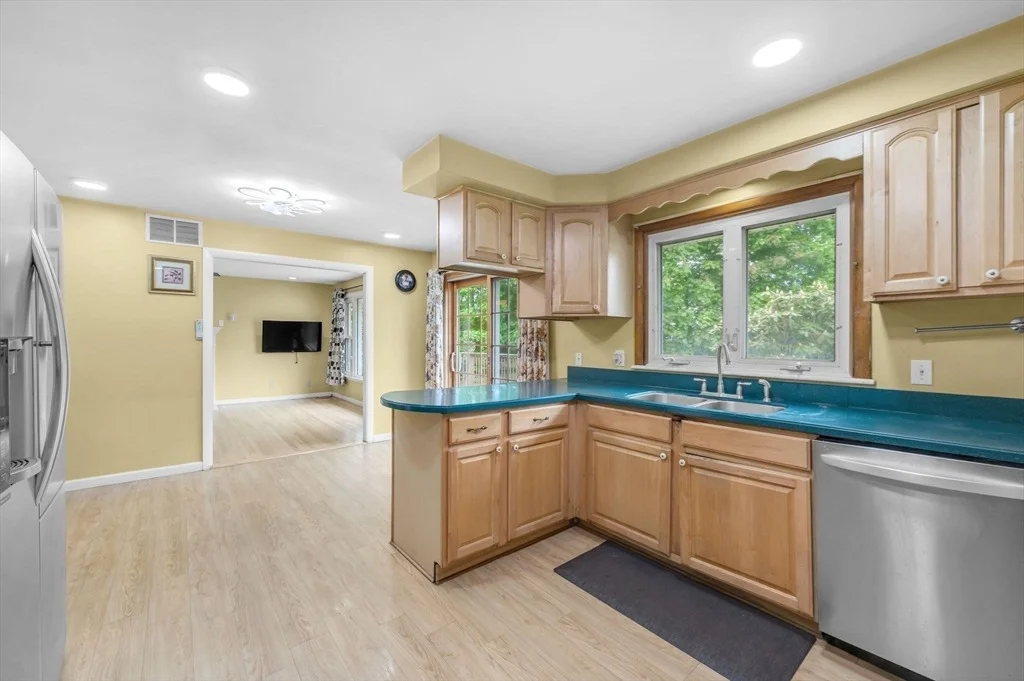 Photo of 72 Paulson Dr