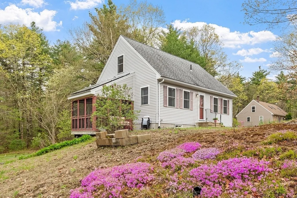 Photo of 113 Drew Blvd