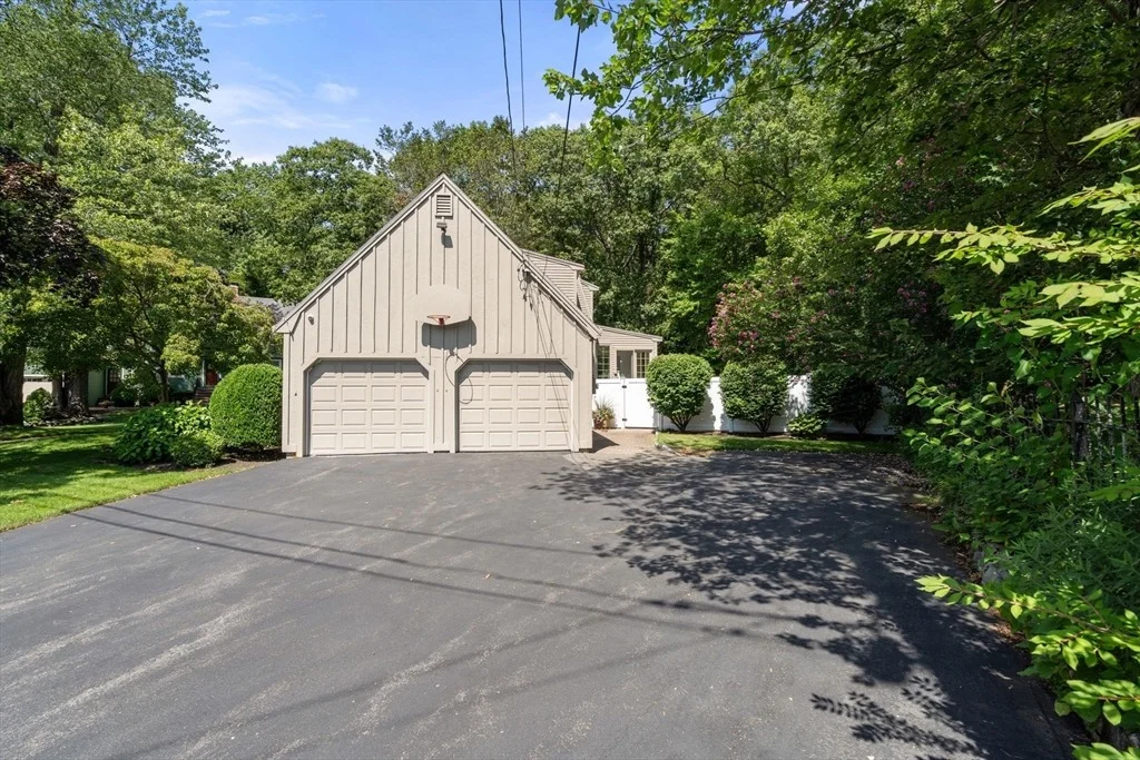 Photo of 1 Eric Drive