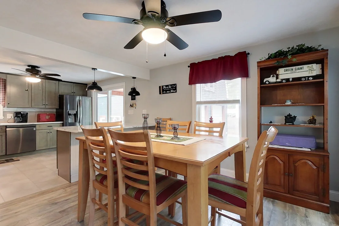 Photo of 135 Lowell Rd