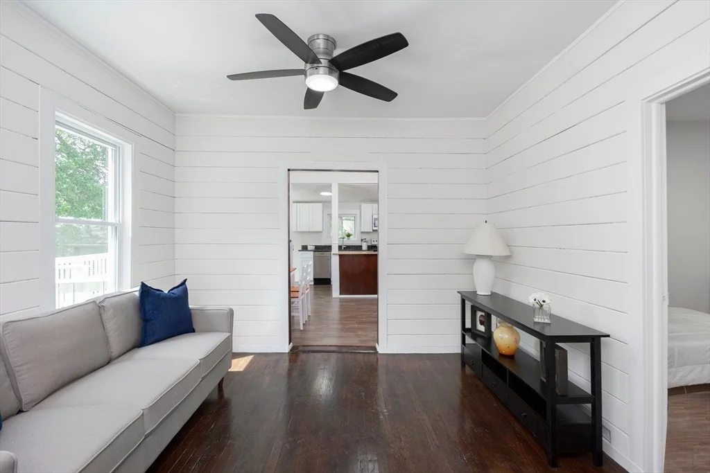 Photo of 147 Fairmount Ave