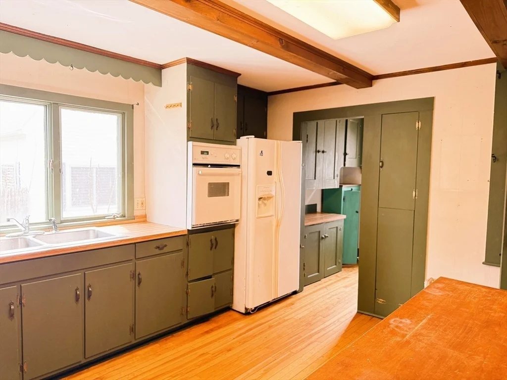 Photo of 4 Gareau Ave