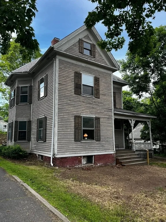 Photo of 107 Riverside Drive