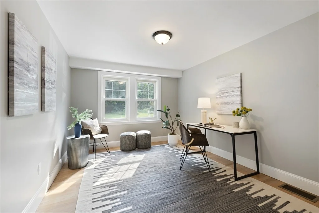 Photo of 30 River Road