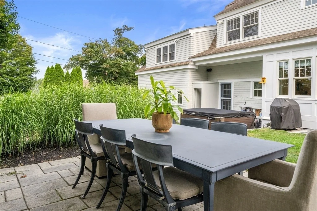 Photo of 11 Baileys Cswy