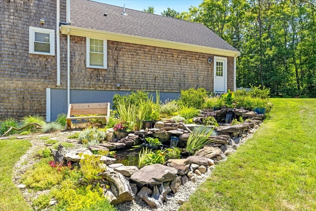 Photo of 139 Fuller Rd