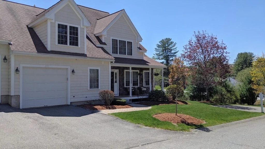 Photo of Unit 201 at 53 Baldwin Rd