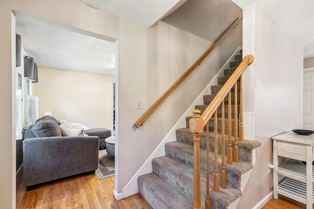 Photo of 2 Strawstone Ln
