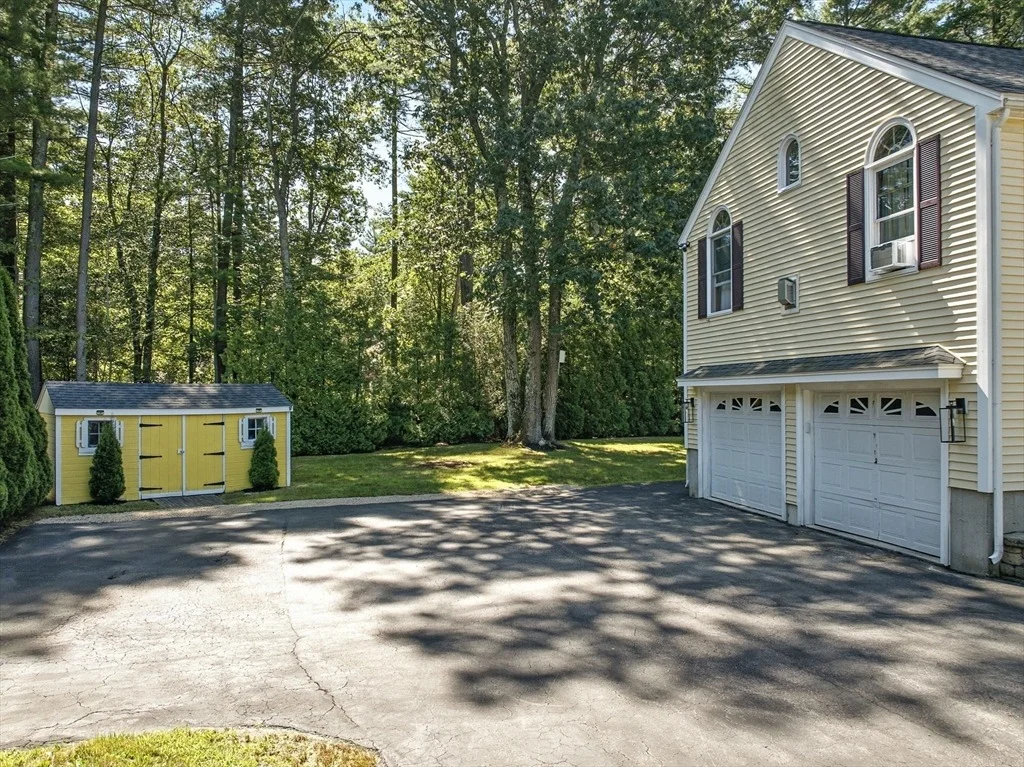 Photo of 7 Palis Dr